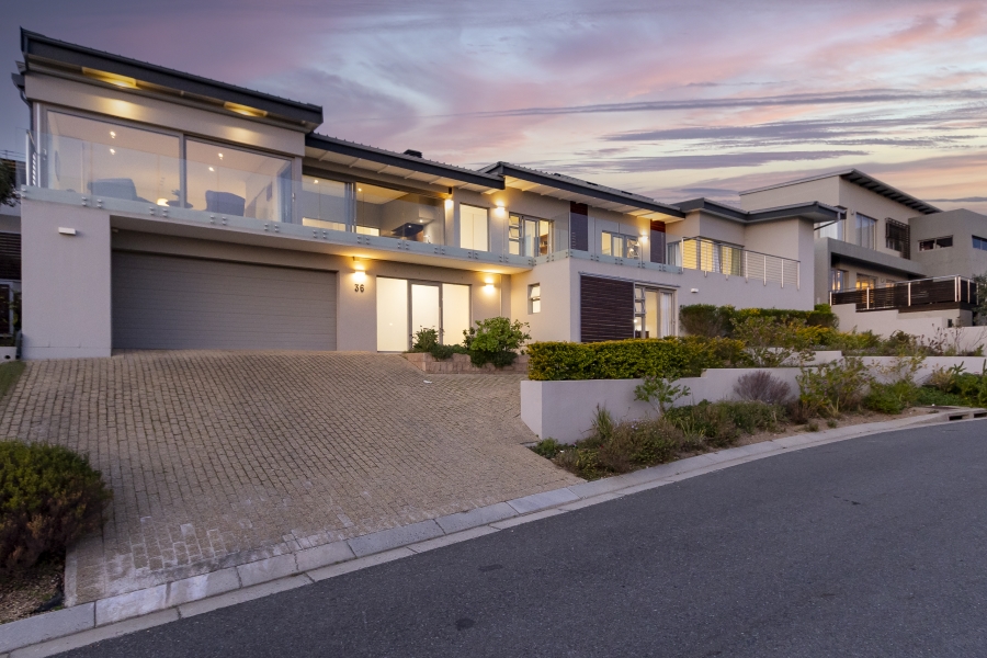 4 Bedroom Property for Sale in Dennegeur Western Cape